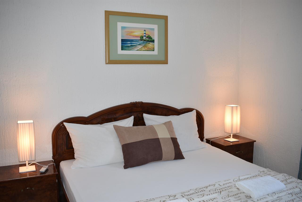 Apartments Zara Phòng bức ảnh